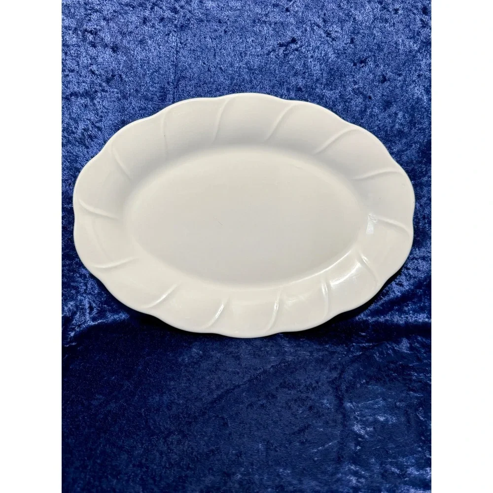 Vintage Pfaltzgraff Stratus White Oval Serving Platter Embossed USA Stoneware